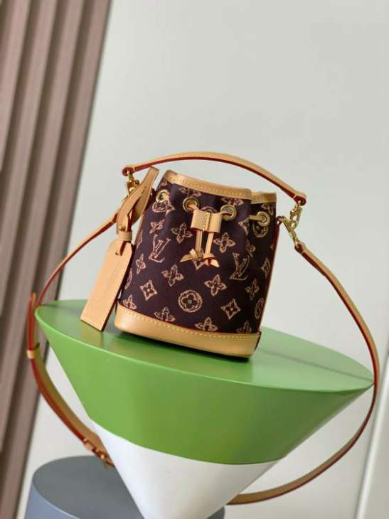 Picture of Louis Vuitton Handbags _SKUfw224789016fw